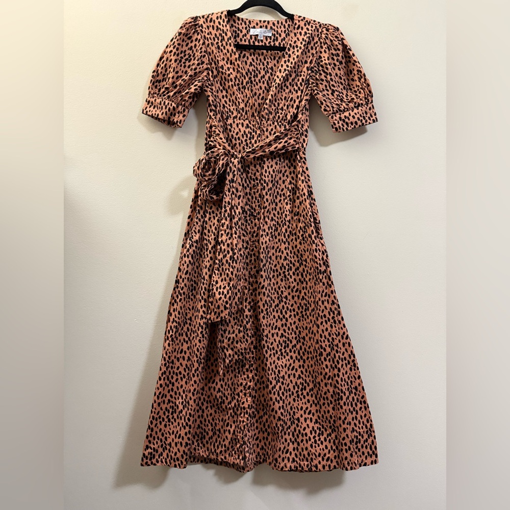 Love‎ Whit Animal Print Puff Sleeve Midi Dress in Orangey Brown and Black - S